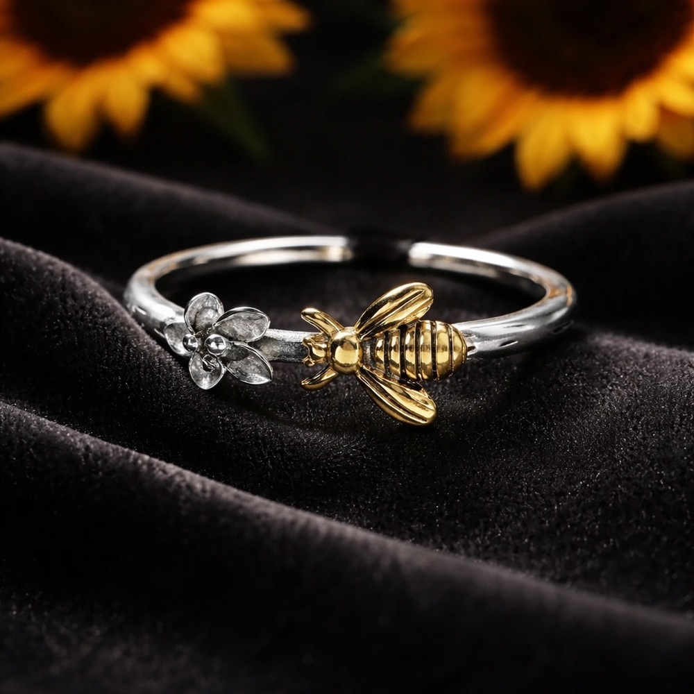 *NEW* 925 Silver Adjustable Bumble Bee Ring